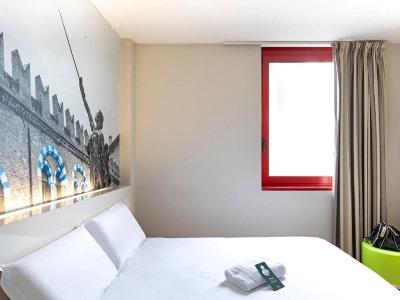 Sud Hotel 3*