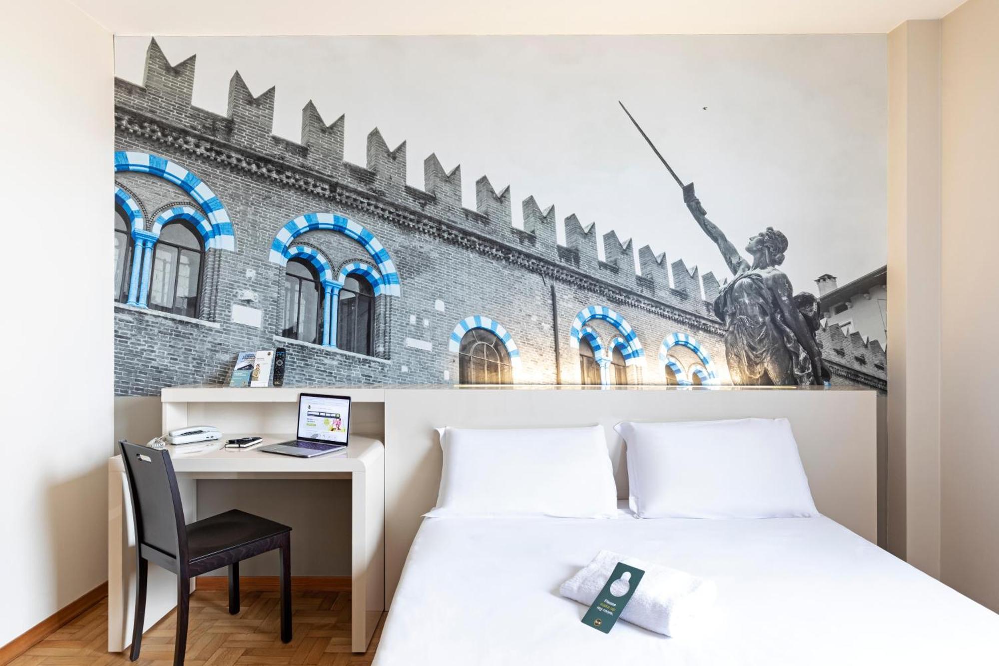 Sud Hotel 3*